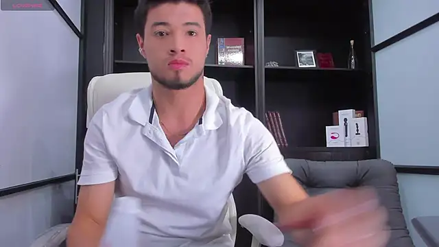 EdwardRoss  online show from 02.13.25