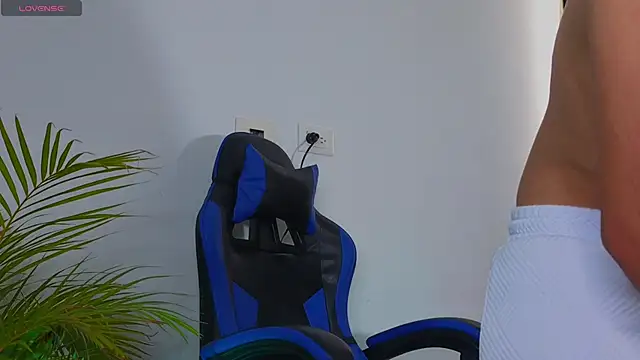 EdwardRoss  online show from 11.01.25