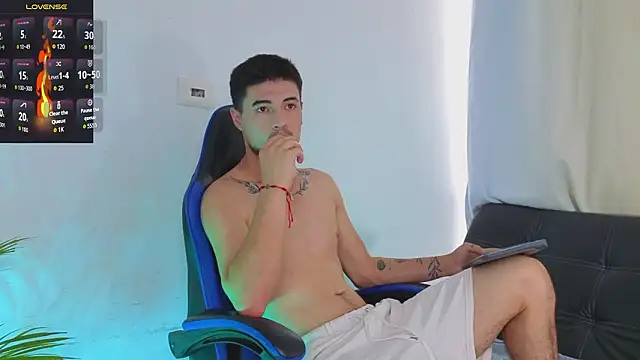 EdwardRoss  online show from 02.12.26