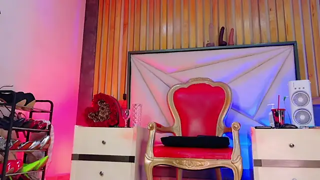 LilyyBigAss online show from 04.14.26