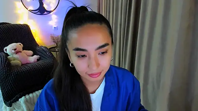 worldofkim online show from 11.27.25