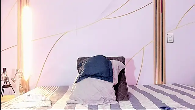 Snapshot of CheryHandsome chatting on 02.03.25 CheryHandsome online show from 02.03.25