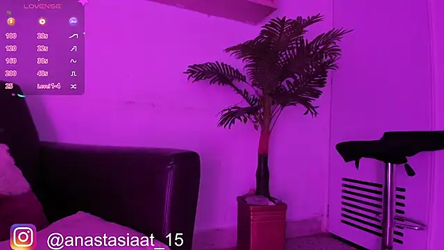 Miia Thompsonn online show from 02.21.25