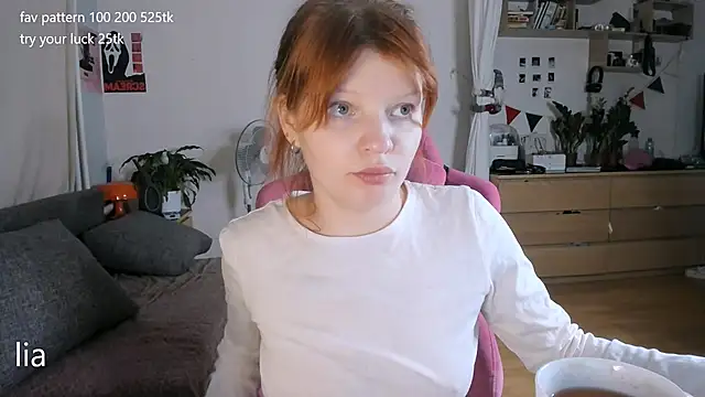Snapshot of lil_lia chatting on 06.01.26 lil lia online show from 06.01.26