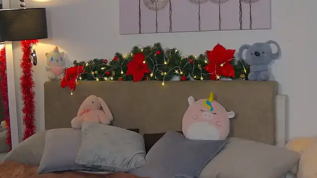 CassKiera online show from 12.19.25