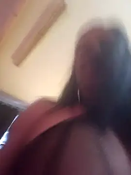 Snapshot of Luiza_Hammer chatting on 03.04.25 Luiza Hammer online show from 03.04.25