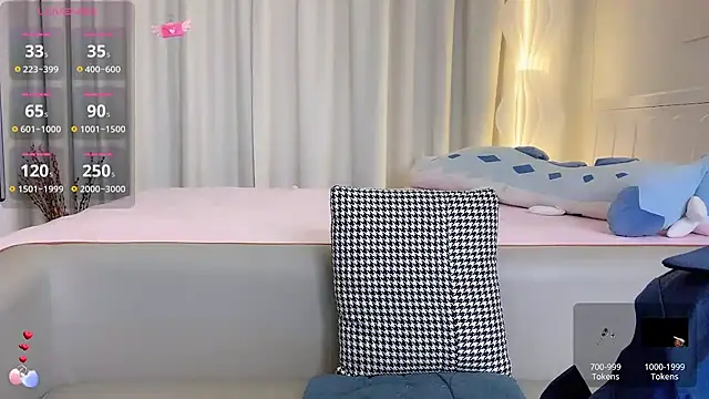 Snapshot of Ada-xixi chatting on 02.21.25 Ada-xixi online show from 02.21.25