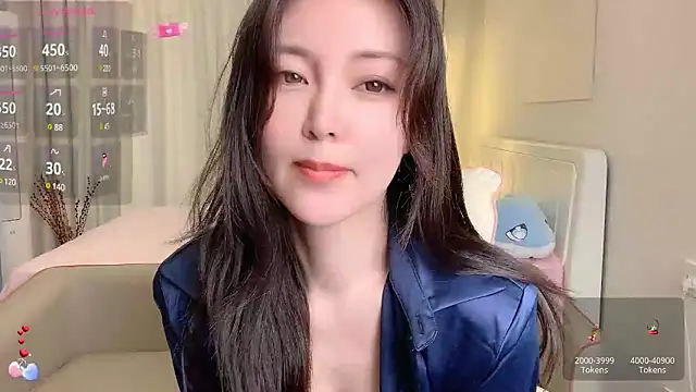 Snapshot of Ada-xixi chatting on 02.21.25 Ada-xixi online show from 02.21.25