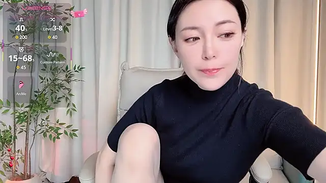 Snapshot of Ada-xixi chatting on 10.29.25 Ada-xixi online show from 10.29.25