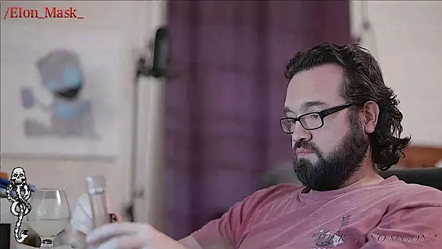 Snapshot of Seraph_De_La_Luna chatting on 01.01.25 Seraph De La Luna online show from 01.01.25