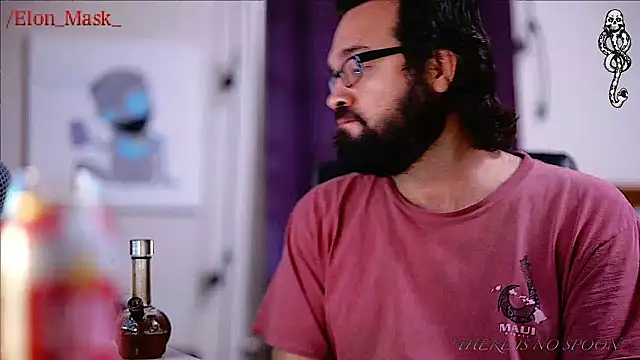 Snapshot of Seraph_De_La_Luna chatting on 01.04.25 Seraph De La Luna online show from 01.04.25