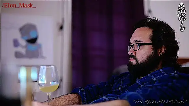 Snapshot of Seraph_De_La_Luna chatting on 01.06.25 Seraph De La Luna online show from 01.06.25