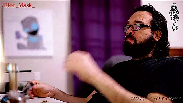 Snapshot of Seraph_De_La_Luna chatting on 01.12.25 Seraph De La Luna online show from 01.12.25