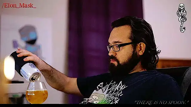 Snapshot of Seraph_De_La_Luna chatting on 01.22.25 Seraph De La Luna online show from 01.22.25