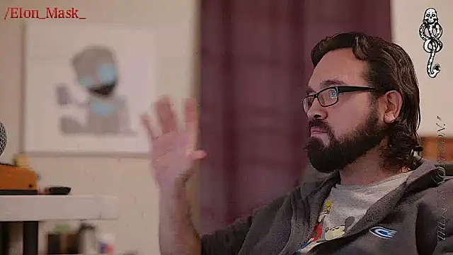 Snapshot of Seraph_De_La_Luna chatting on 01.24.25 Seraph De La Luna online show from 01.24.25