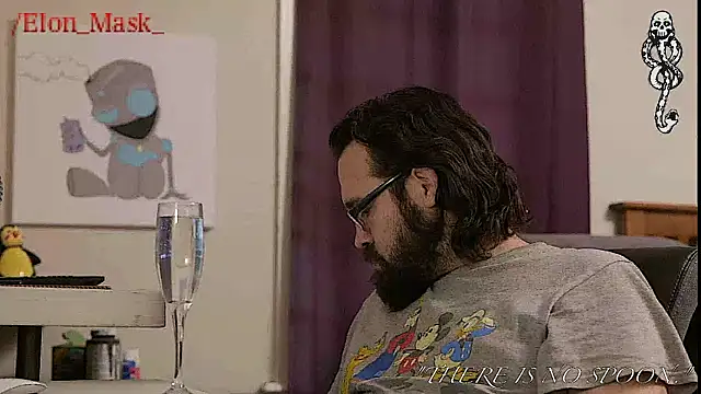 Snapshot of Seraph_De_La_Luna chatting on 02.13.25 Seraph De La Luna online show from 02.13.25