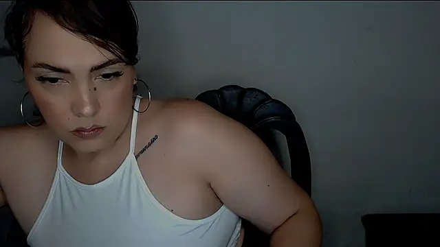 Miss Agatha online show from 12.21.24