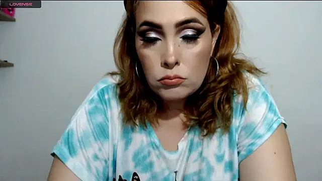 Miss Agatha online show from 03.04.25