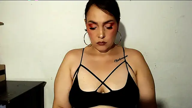 Miss Agatha online show from 10.08.25