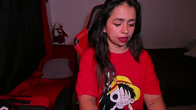 Snapshot of cory_rose chatting on 12.18.25 cory rose online show from 12.18.25