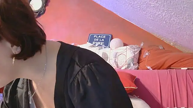 Snapshot of lanax chatting on 05.19.26 lanax online show from 05.19.26