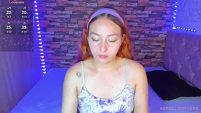 Snapshot of April_sommer1 chatting on 03.19.25 April sommer1 online show from 03.19.25