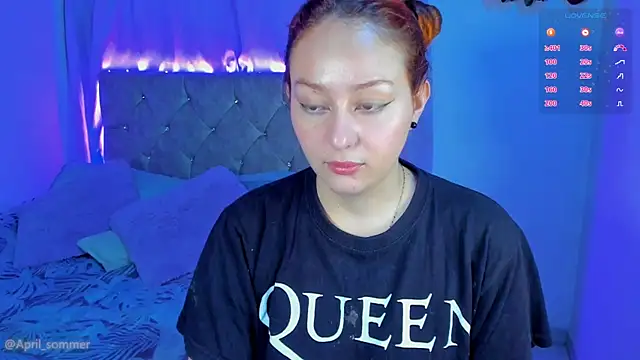 Snapshot of April_sommer1 chatting on 11.18.25 April sommer1 online show from 11.18.25