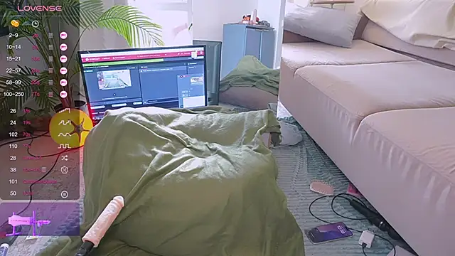 Snapshot of Meukotis chatting on 11.15.25 Meukotis online show from 11.15.25