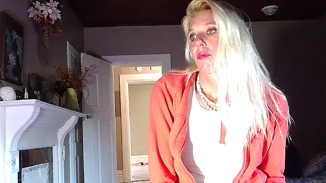 Glamazonx online show from 09.18.25