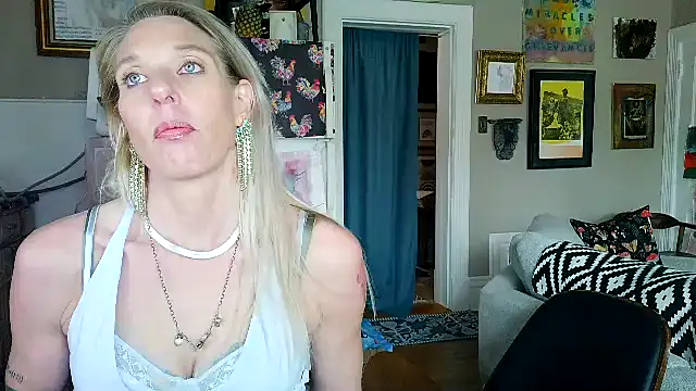 Glamazonx online show from 03.27.26