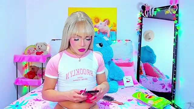 Candy Candy   online show from 09.09.25