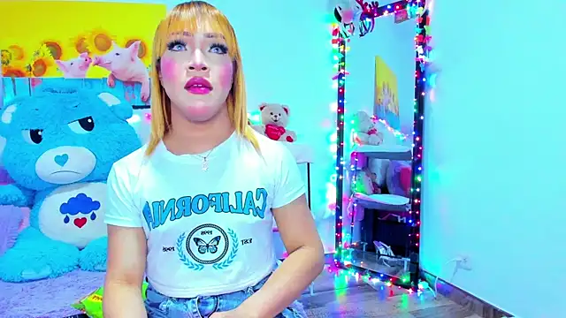 Snapshot of Candy_Candy__ chatting on 02.15.26 Candy Candy online show from 02.15.26