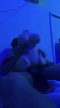 yObal-hot online show from 05.16.26