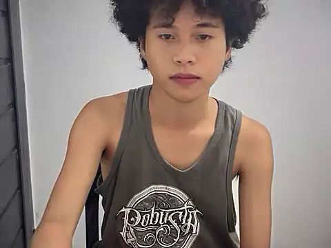 Asiantwink21 online show from 04.05.26