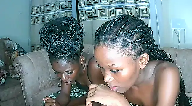 sassy-choco online show from 03.11.25