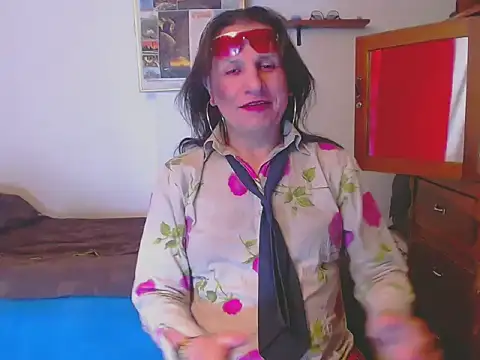 LorenJade online show from 01.17.26