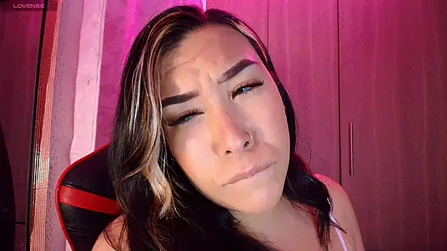 leahtemptation3 online show from 03.10.26