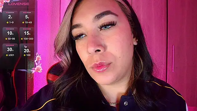 Snapshot of leahtemptation3 chatting on 06.29.26 leahtemptation3 online show from 06.29.26