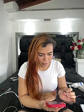 Snapshot of Arianna_Jones1 chatting on 05.18.26 Arianna Jones1 online show from 05.18.26