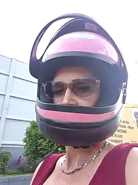 Irresistible24 online show from 01.16.26