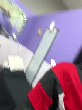 Snapshot of SUUKAM chatting on 12.12.24 SUUKAM online show from 12.12.24