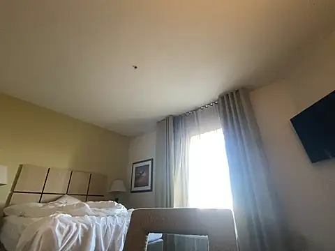 Snapshot of SUUKAM chatting on 12.31.24 SUUKAM online show from 12.31.24