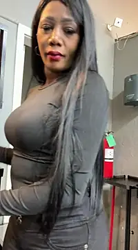 Snapshot of SUUKAM chatting on 01.11.25 SUUKAM online show from 01.11.25