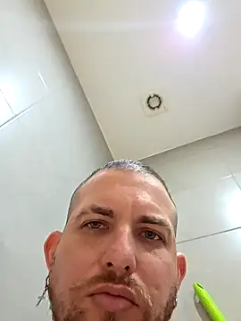 Snapshot of Marlonjv33 chatting on 01.13.26 Marlonjv33 online show from 01.13.26