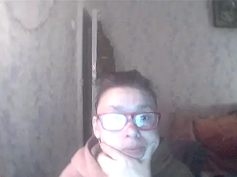 MadamDreamx online show from 04.18.26