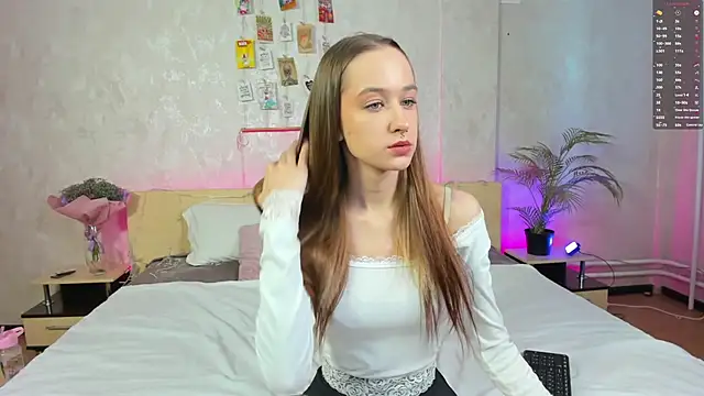 Sweett Monica online show from 02.08.25