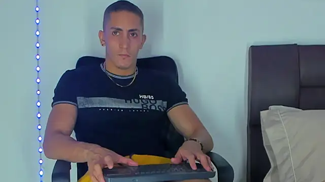 MikeRoss7777 online show from 12.18.24