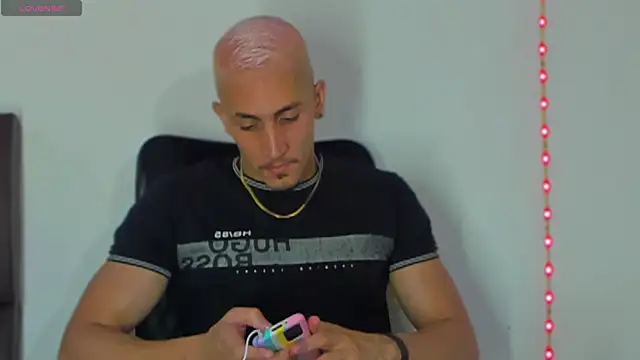 MikeRoss7777 online show from 02.15.25