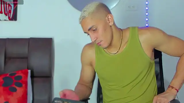 MikeRoss7777 online show from 03.05.25