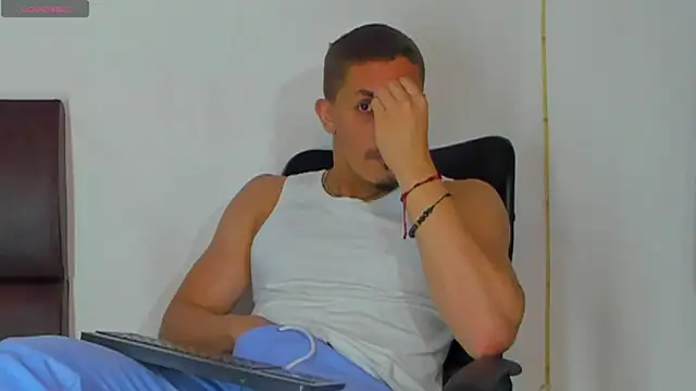 MikeRoss7777 online show from 10.12.25